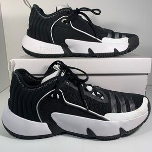 Men’s 9 Trae Unlimited, Black White